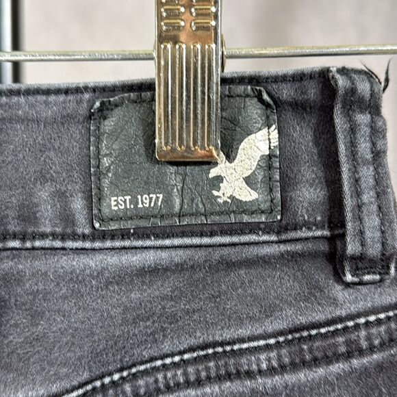 AEO Hi-Rise Shorty Black Denim Stretch Shorts - Picture 4 of 6